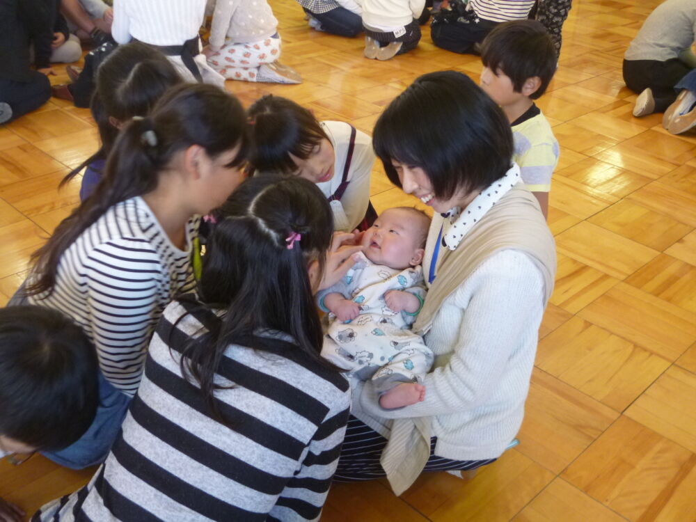 北東小学校 ～命の授業～ まちぐるみで子育て応援事業 韮崎市子育て支援センター にら★ちび