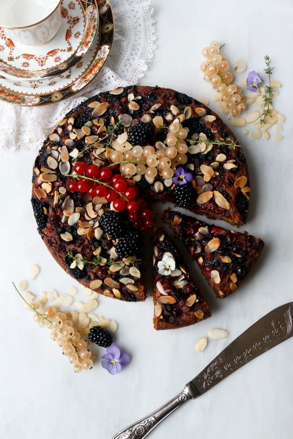 Summer Berry Cake (vegan & glutenfree) Nirvana Cakery