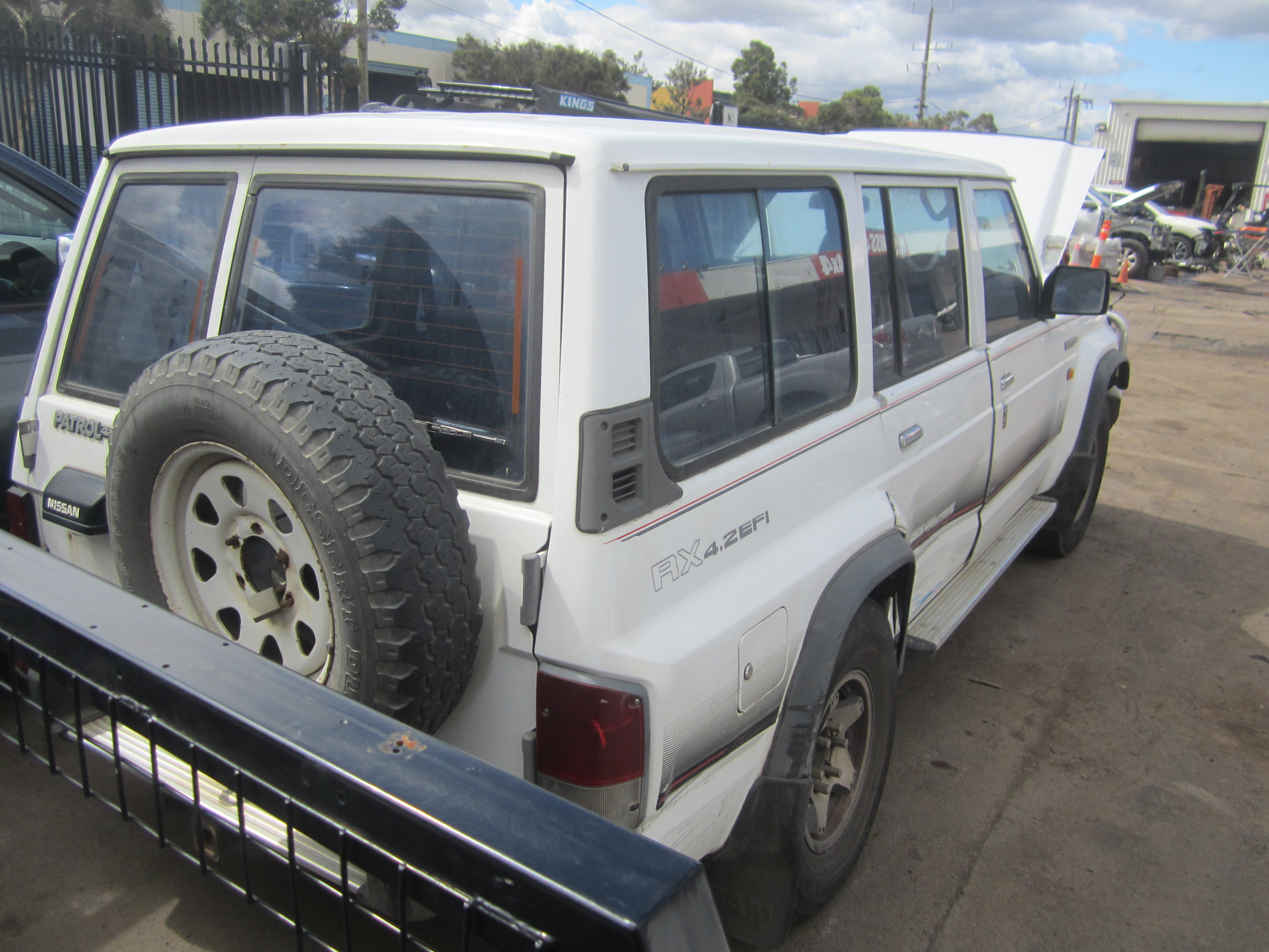NISSAN PATROL GQ Y60 TB42 EFI RX WHITE 1994 WRECKING