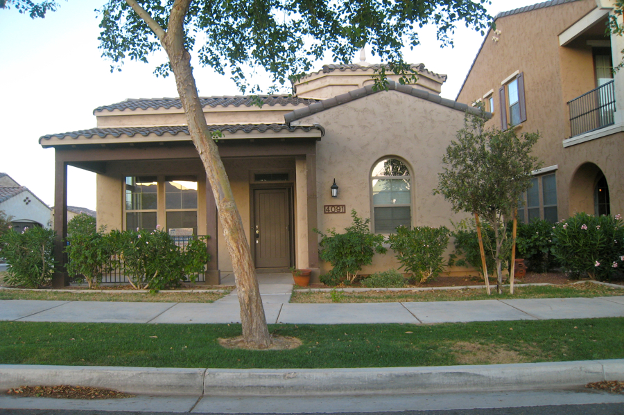 Verrado...interesting place (Phoenix, Glendale, Scottsdale appointed