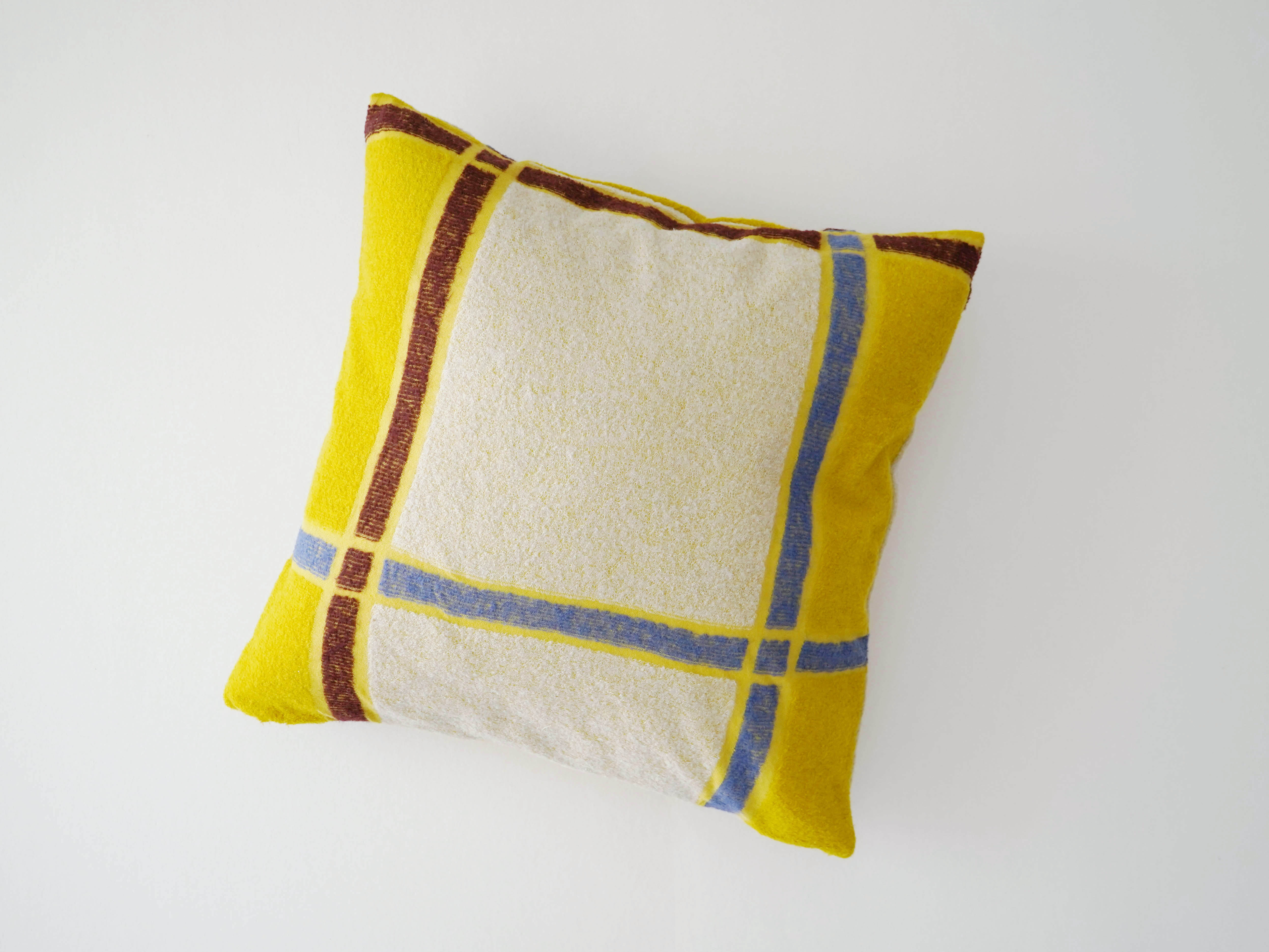 Cushion Cover (tanbo_yellow) 【公式】nitorito｜オフィシャルサイト