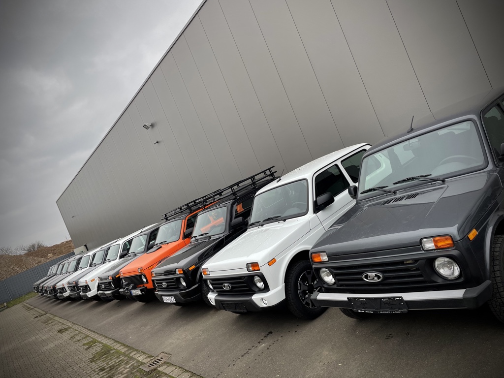 Hier geht es zu unserem aktuellen Fahrzeugbestand. Niva