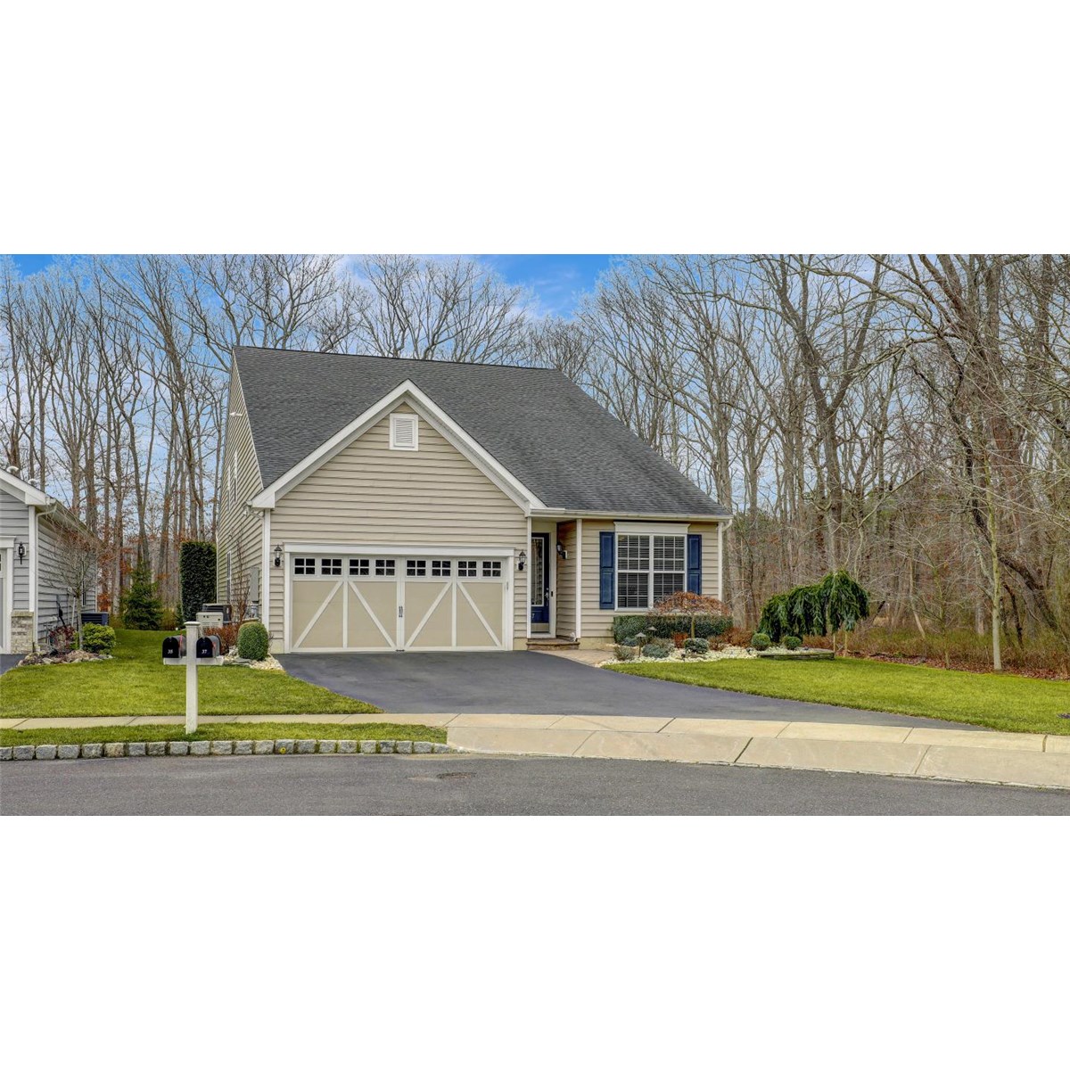 37 Lily Pond Ct, Howell Township, NJ 07731