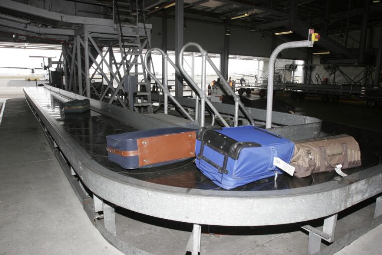 Digital Collections Pictures Seselja, Loui, 1948 Baggage make up