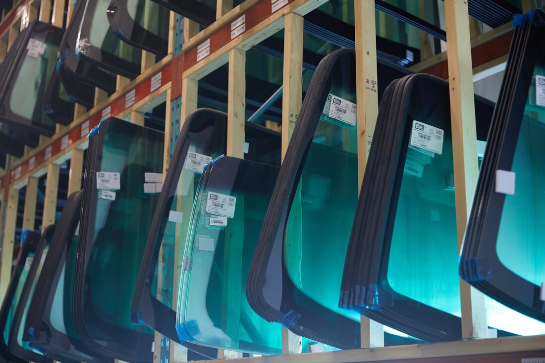 GALLERY Nielsen & Moller Auto Glass