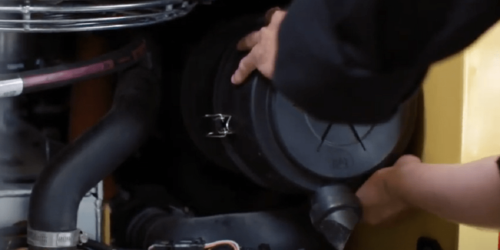 Quick Tip Video The Importance of Cat® Air Filters NMC Cat