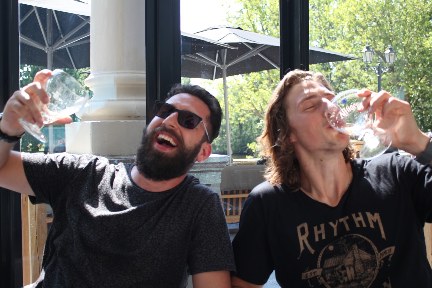 Brother and Bones “Als je een hit probeert te schrijven loop je altijd