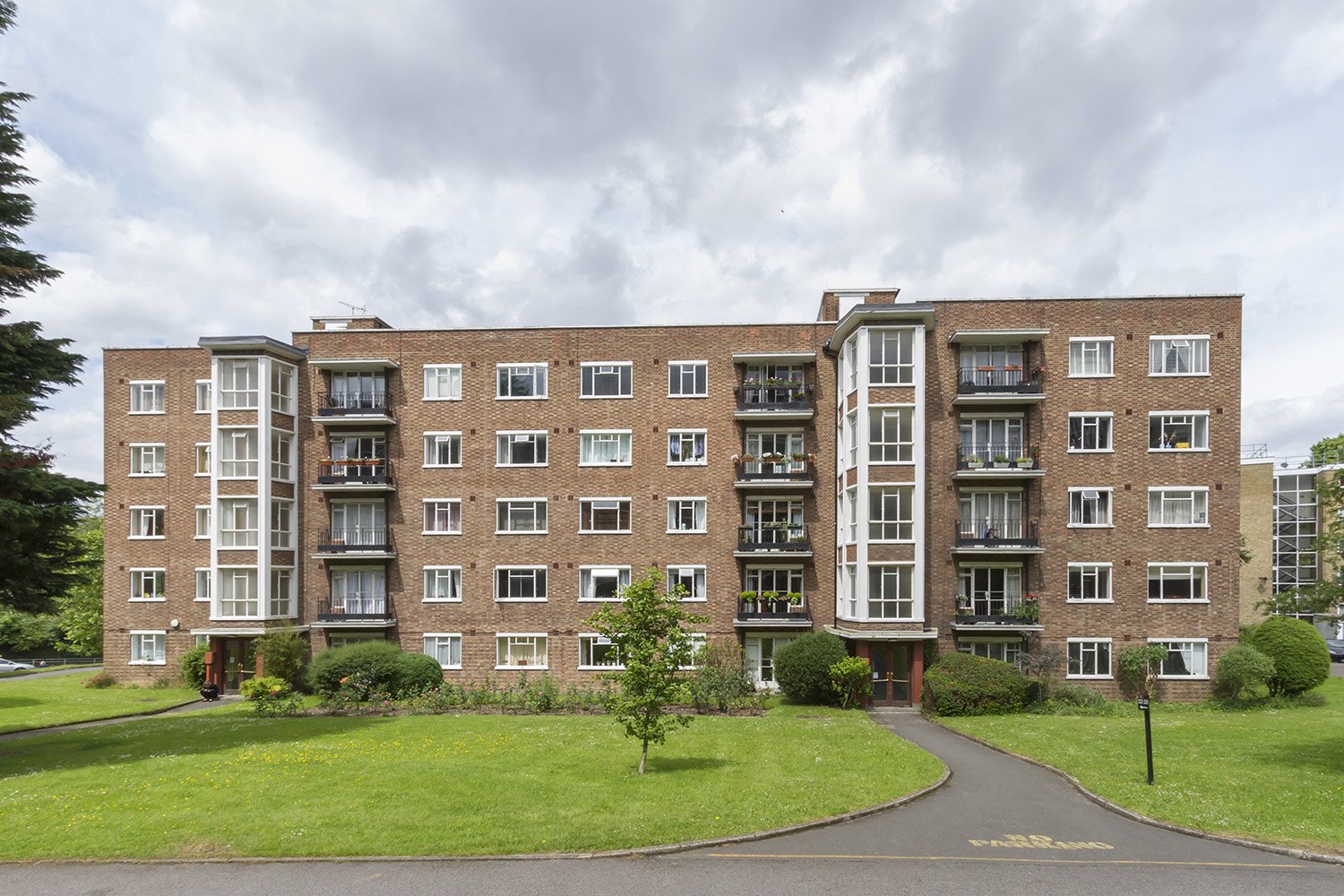 Champion Hill, London, SE5 No Flies