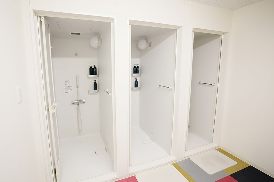更衣室・シャワールーム テニススクール・ノア 大阪茨木校（大阪府茨木市三島丘）