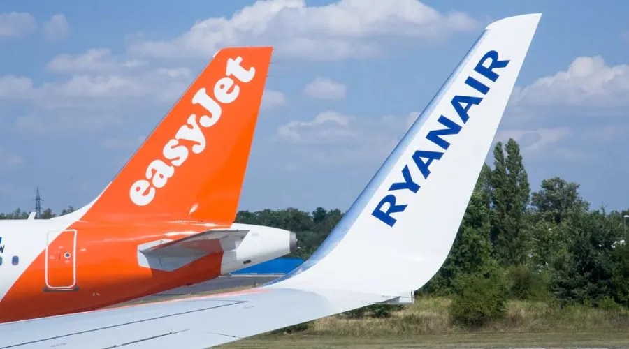 EasyJet vs Ryanair A Comparative Analysis of Airlines