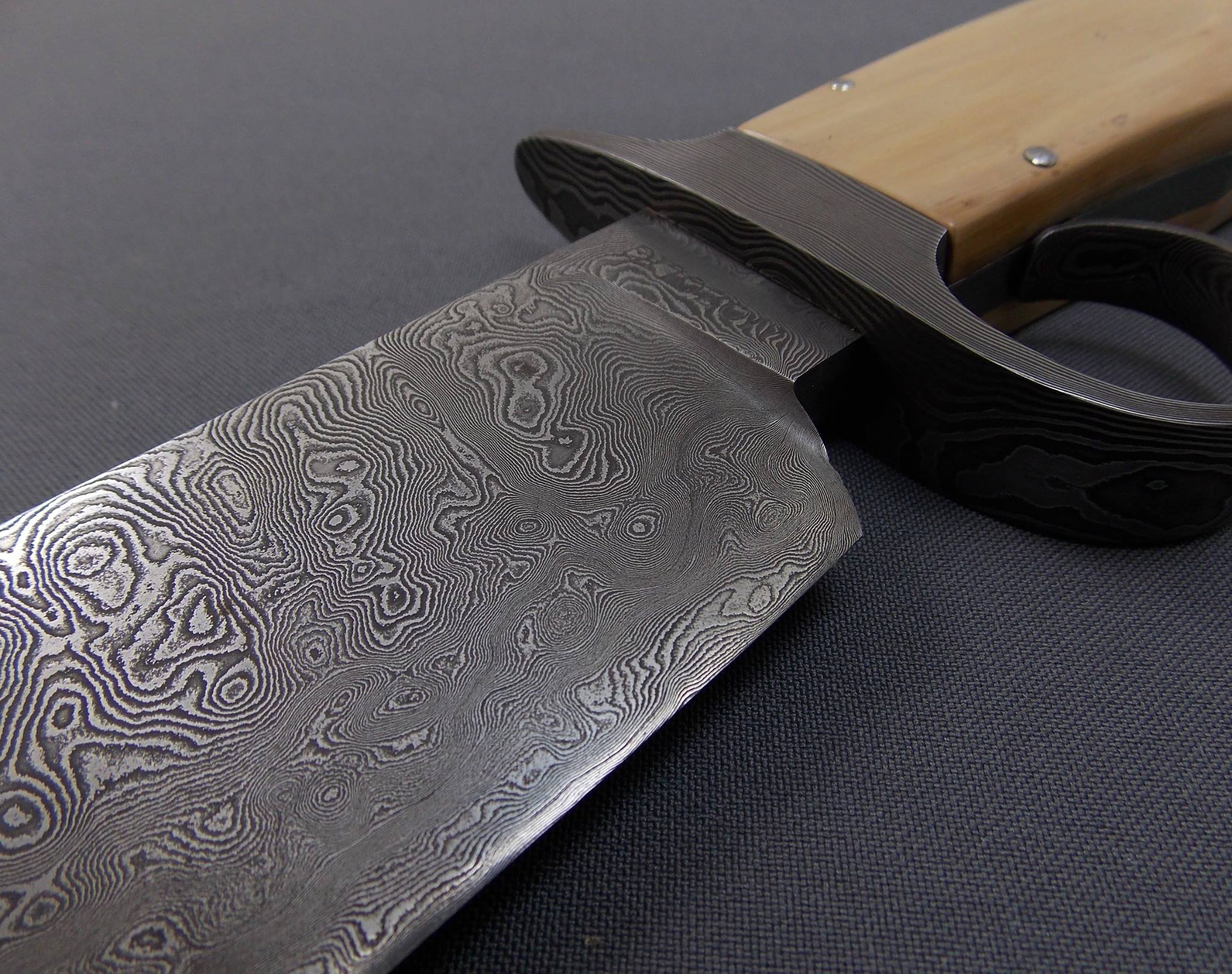 What Makes The 600Layer Damascus Steel Knife So Special?