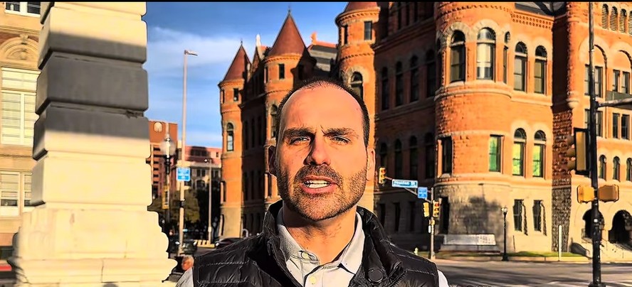 Eduardo Bolsonaro suspeita de possível espionagem em sua casa no Texas
