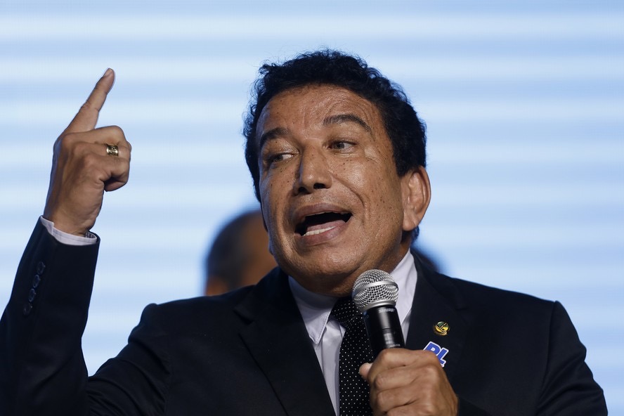 “Moraes está desmoralizado”, diz Magno Malta