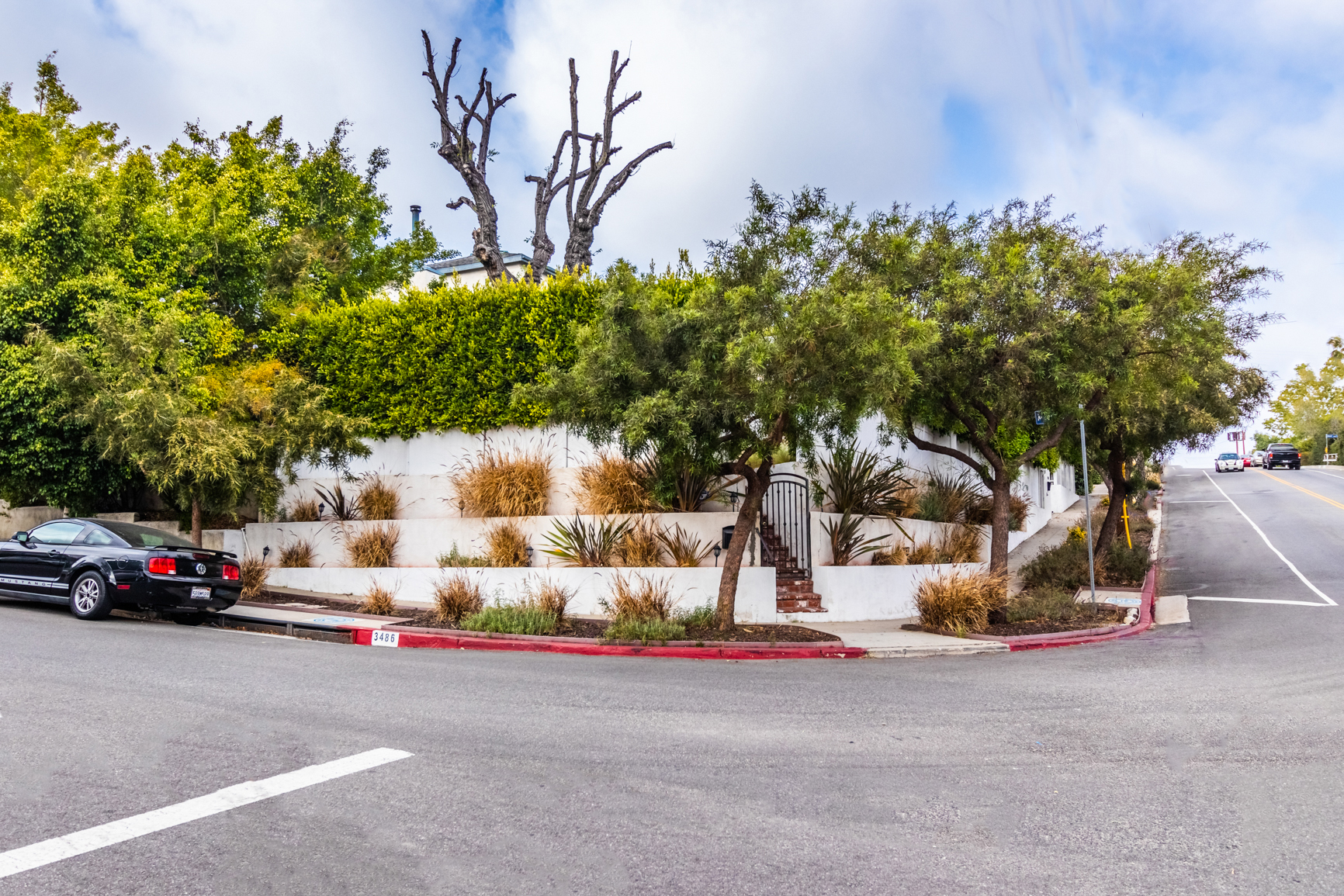 Remodeled House w/ Permitted ADU in Mar Vista NOHCO Real Estate