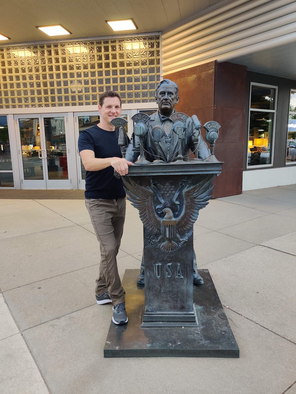 LifeSize Presidential Statues