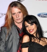 Sebastian Bach, Model Girlfriend Split
