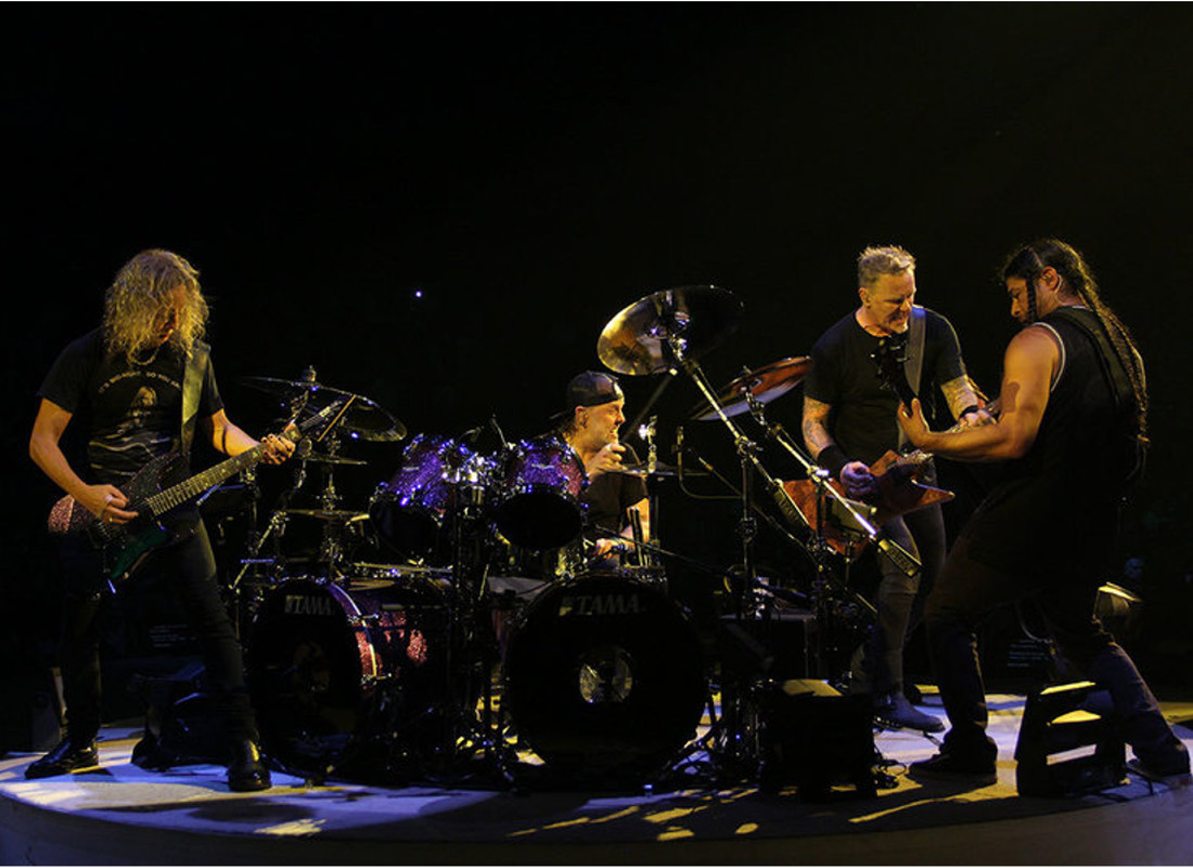 A Look at Metallica’s Live Guitar Rigs Noisegate