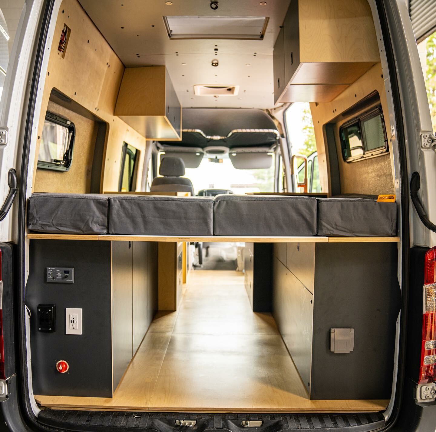 Mercedes Sprinter Camper Interior Photos