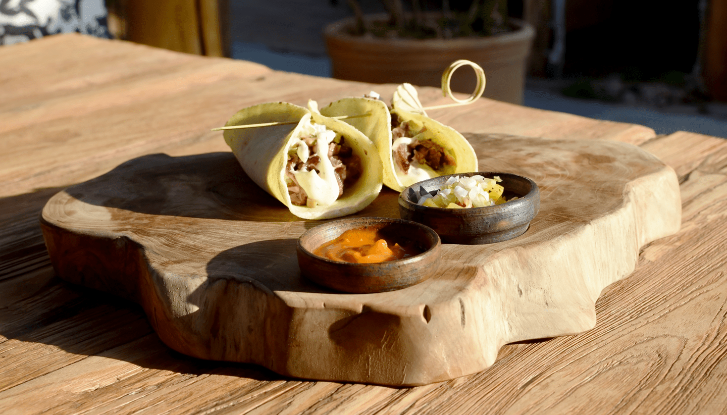 Nomad Naxos All day Bar & Restaurant Plaka Naxos