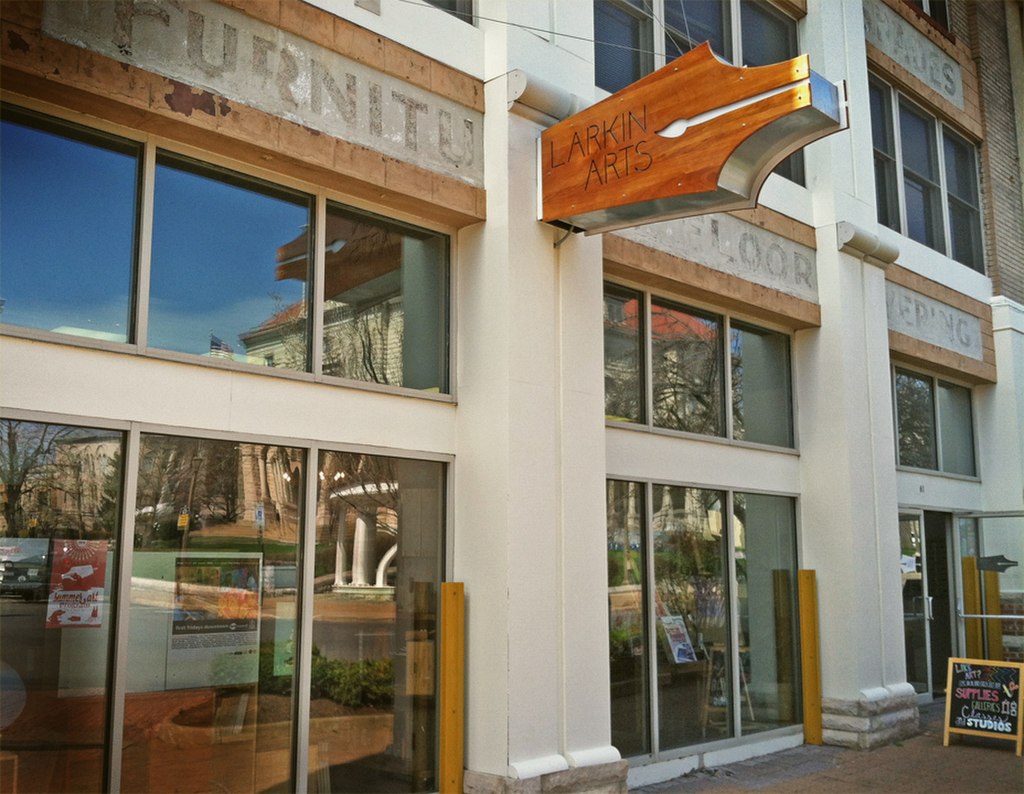 Photos of Harrisonburg, VA, best views Nomad Pub