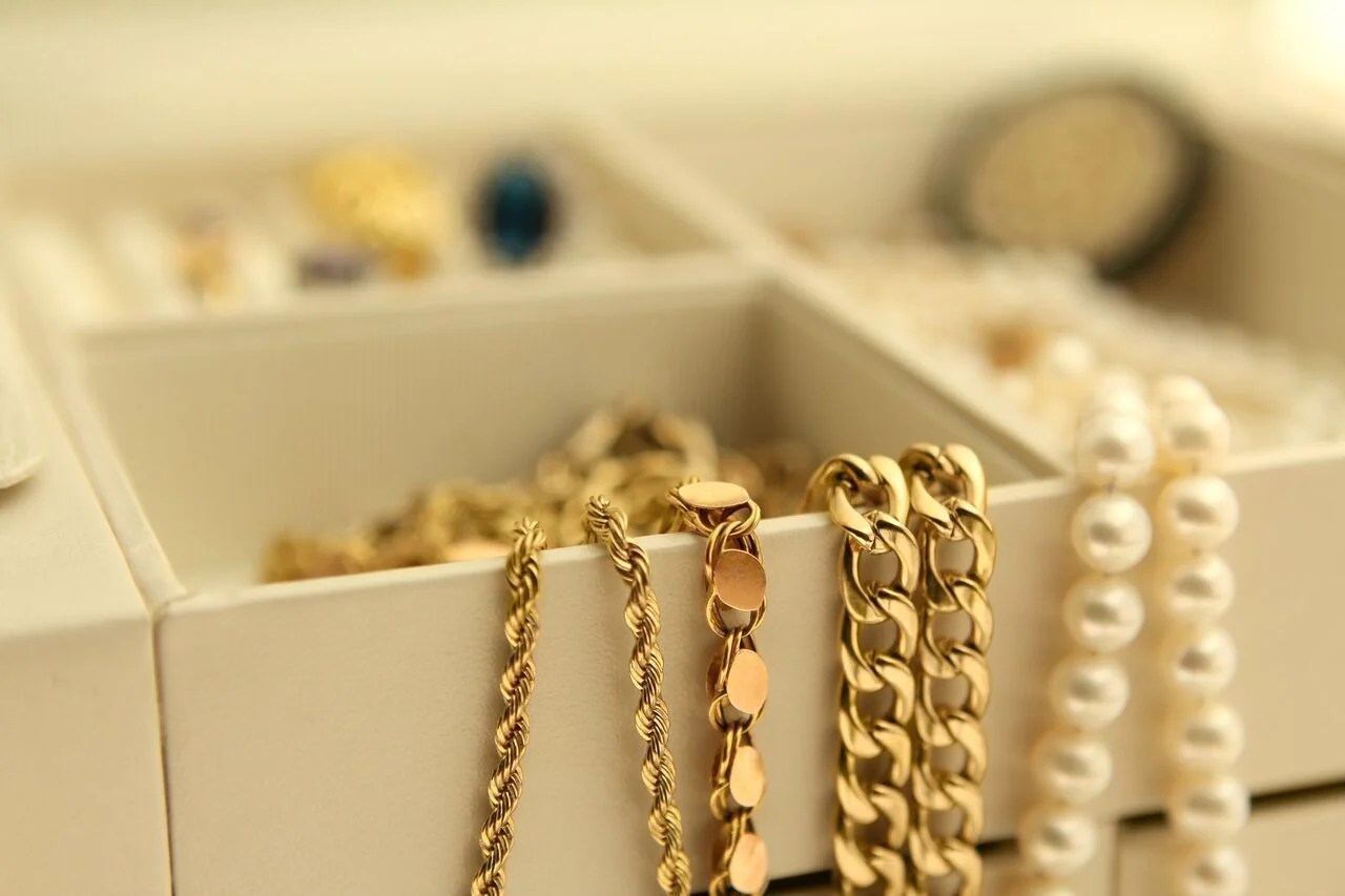 5 Ways to Take Care of Your Nominal Jewelry! Nominal