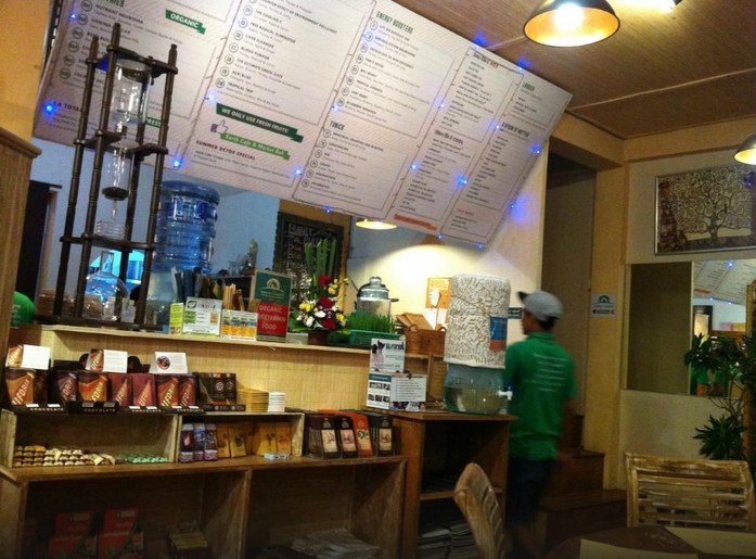 Menu Earth Cafe Seminyak, Bali best restaurants cafe in Bali guide