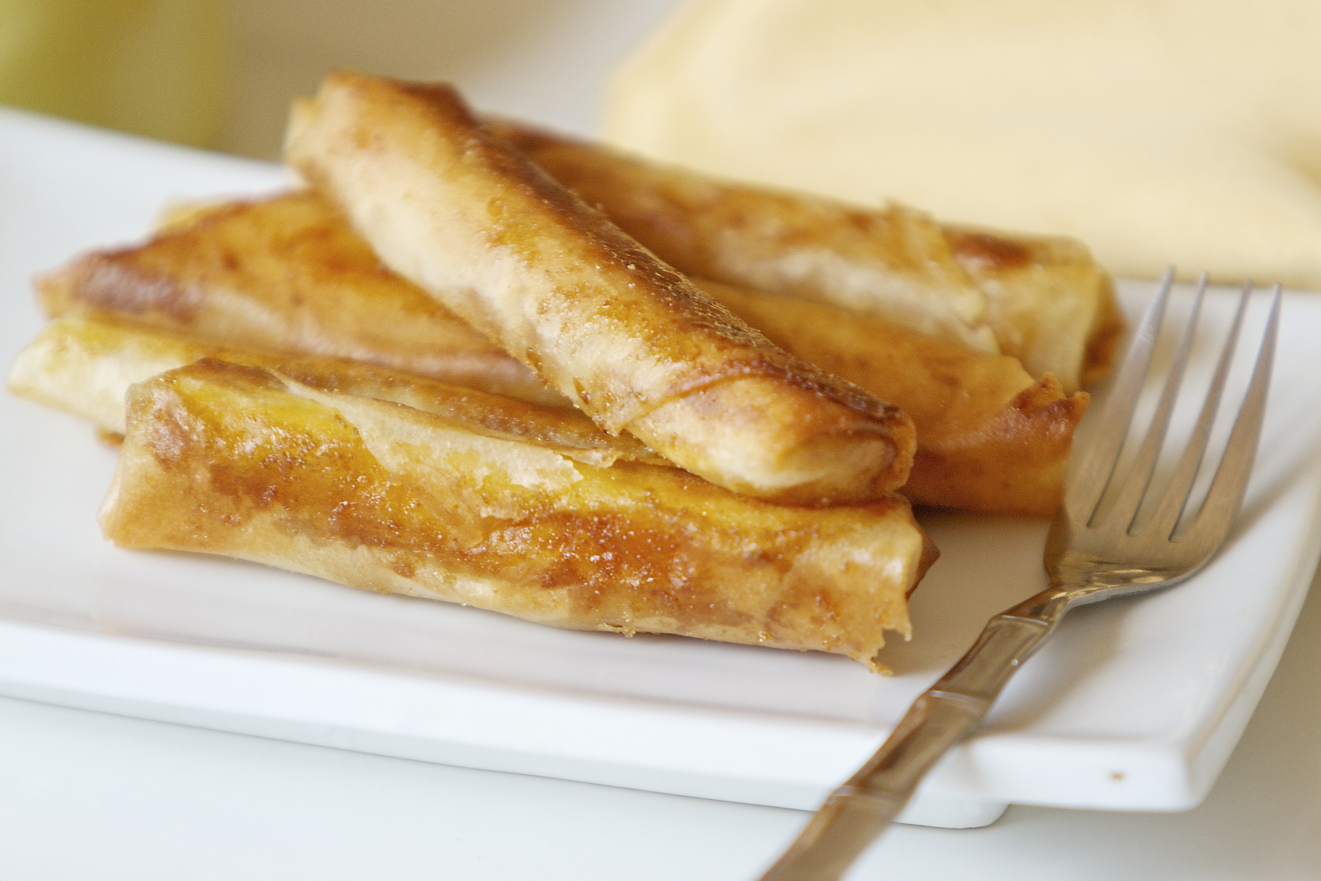 Filipino Turon Banana Rolls Fried in Coconut Oil KISS THE COOK
