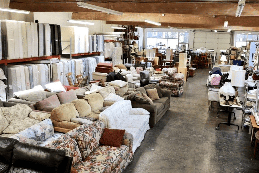 Where to Find Free Furniture for Families 2025