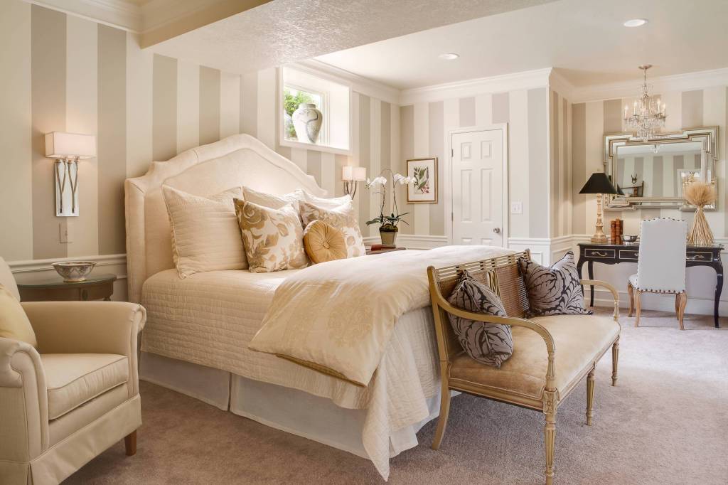 23 Vertical Striped Wall Designs for a Fresh Look