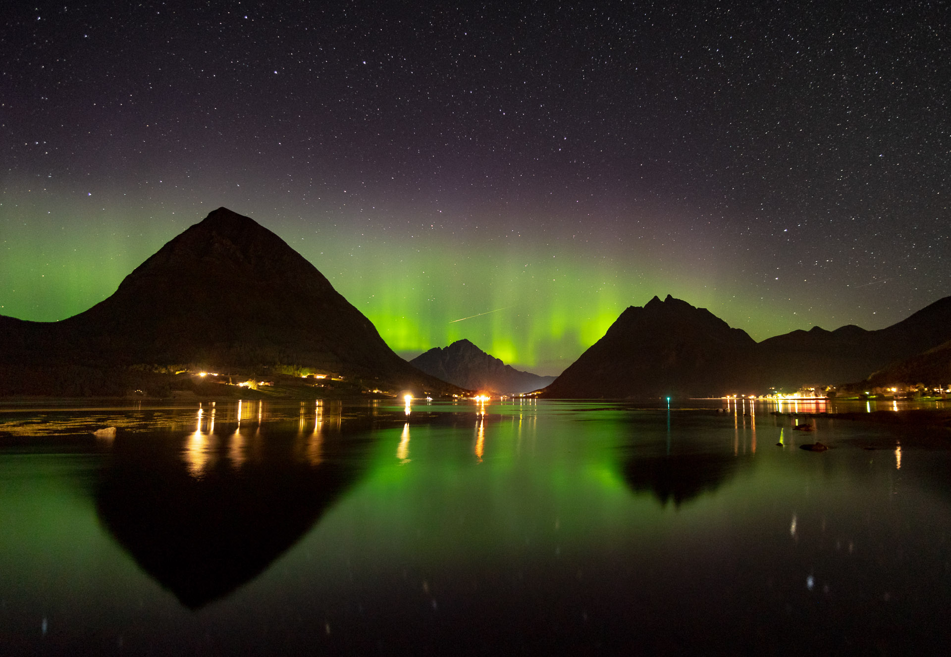 Autumn Auroras Northern Lights in tshirt Northern Norway