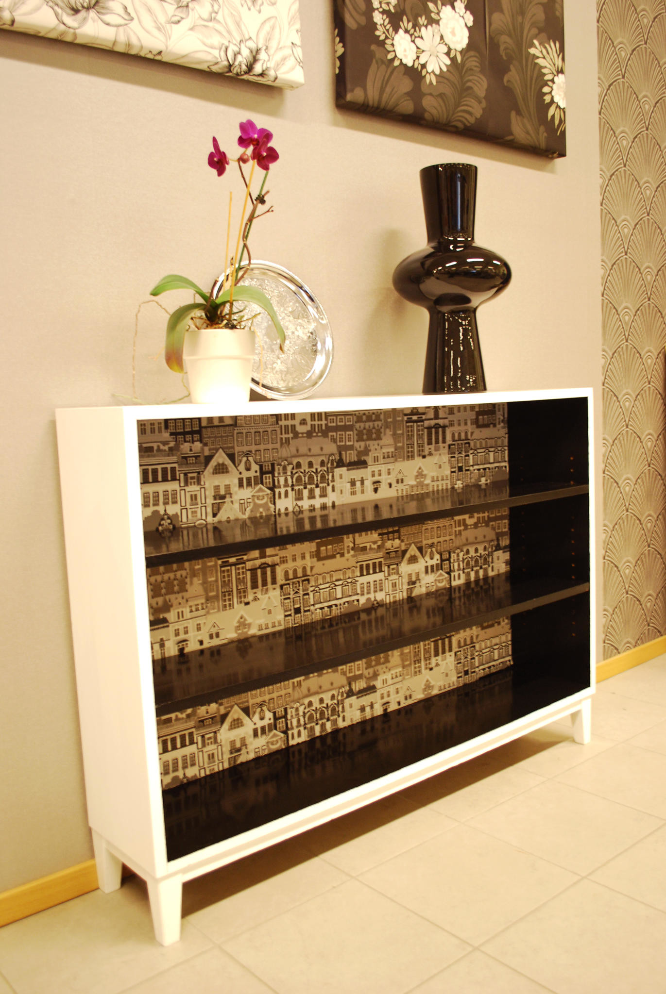 Tapetsera Bokhylla Bokhylla med karaktär Nordsjö Idé & Design