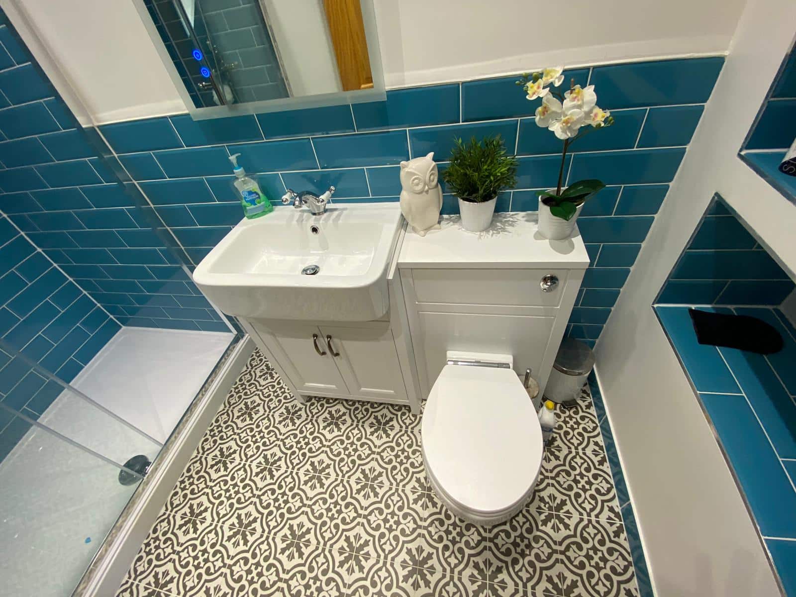BATHROOM FITTERS NORTHAMPTON Cover Surrounding Areas