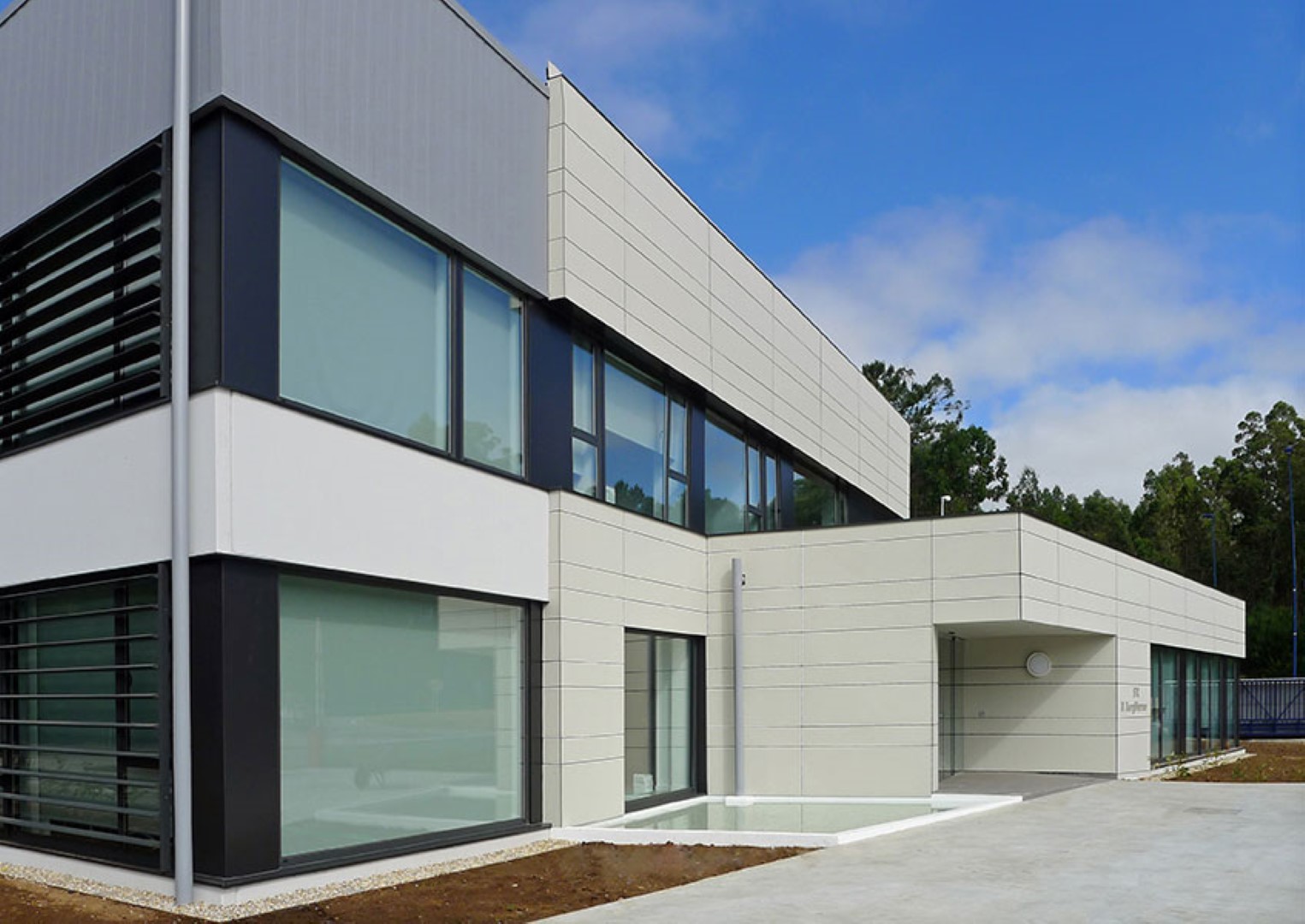 Nave para Emissions Systems Spain SL » Nortap