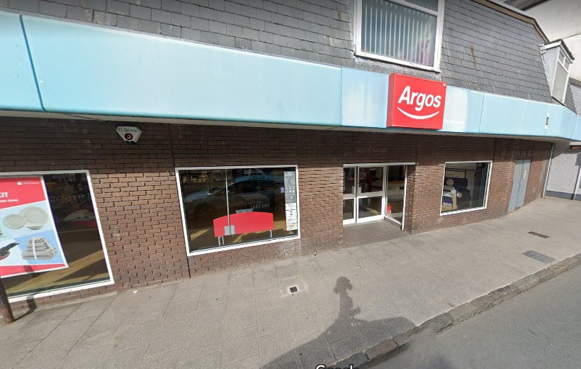Gwynedd politicians slam 'blanket decision' to close Caernarfon Argos