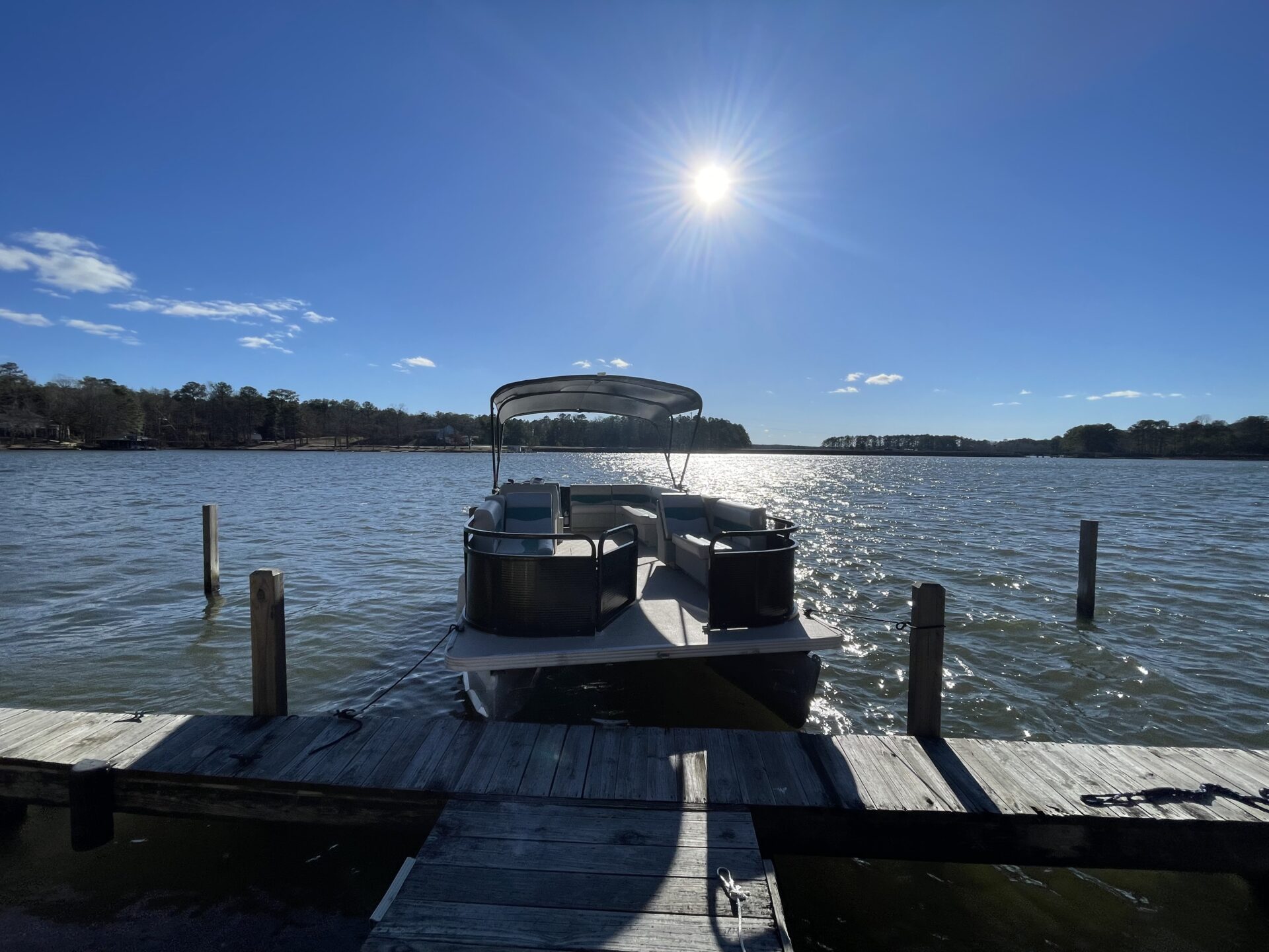 22′ CREST 60HP PONTOON BOAT RENTAL Lake Gaston Northampton Marine