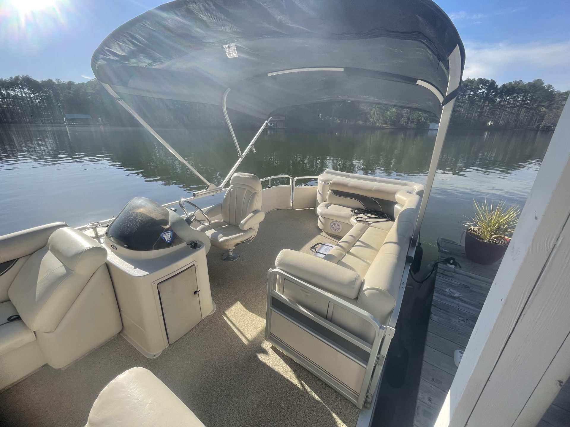 25′ PREMIER 115 HP PONTOON MULTI DAY BOAT RENTAL Lake Gaston
