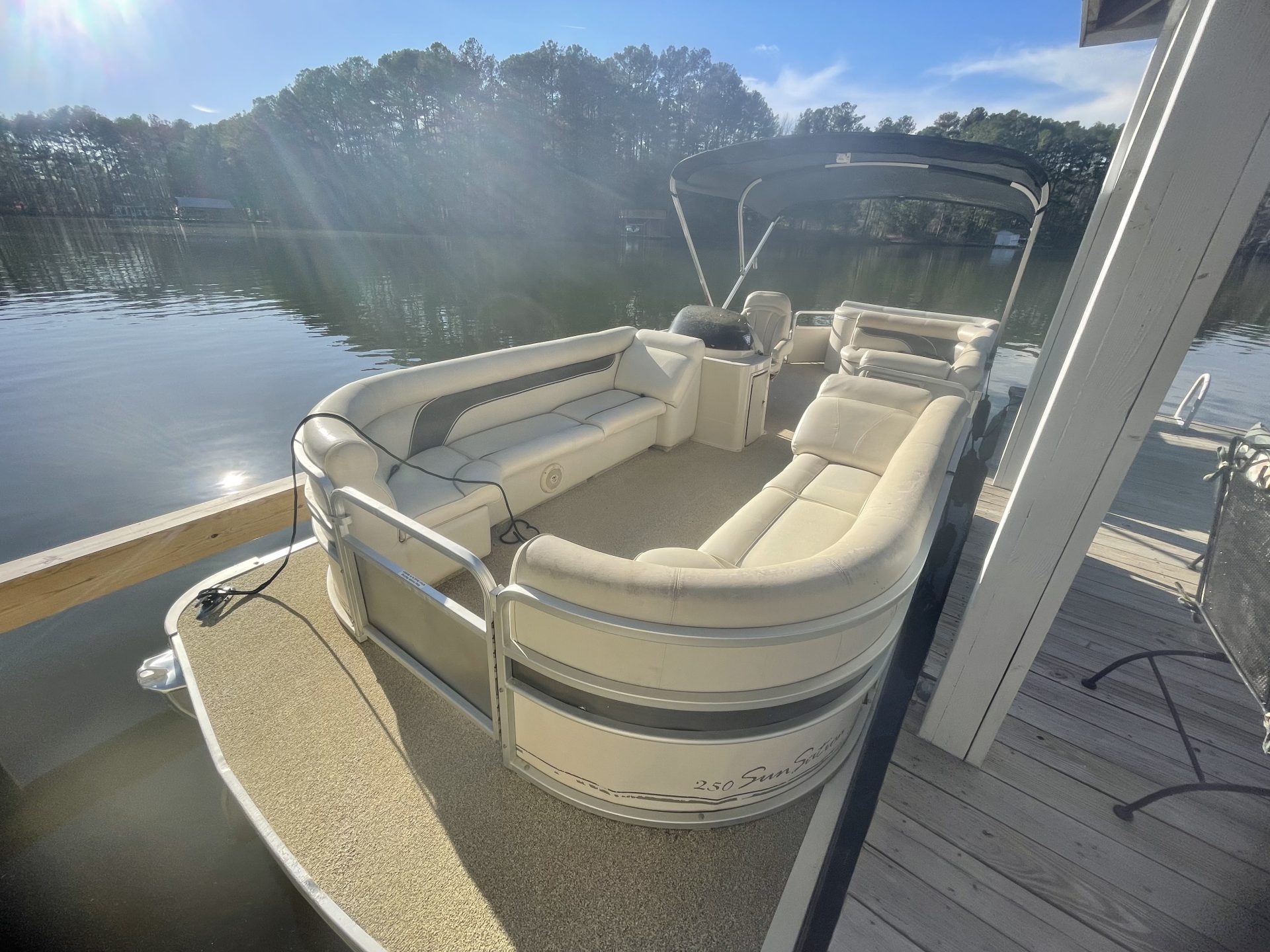 25′ PREMIER 115 HP PONTOON MULTI DAY BOAT RENTAL Lake Gaston