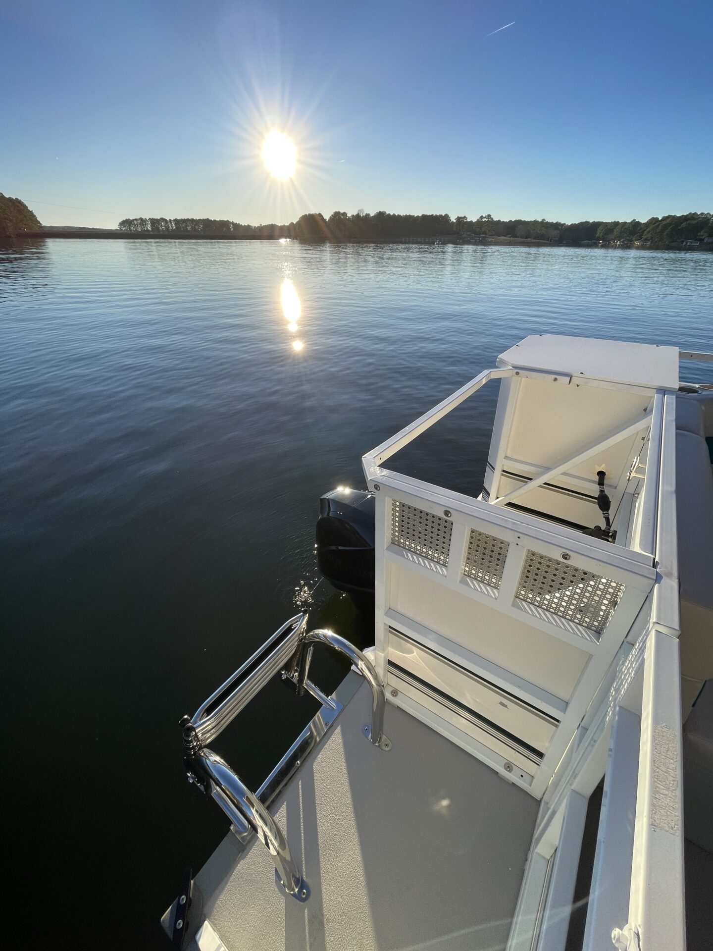 22′ JCTRITOON 60 HP MULTI DAY BOAT RENTAL Lake Gaston Northampton Marine