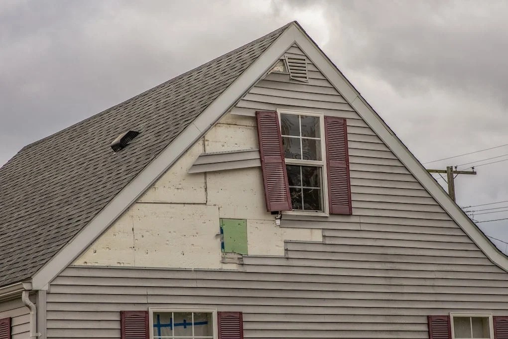 DIY Siding Vs. Hiring A Professional [Pros & Cons]