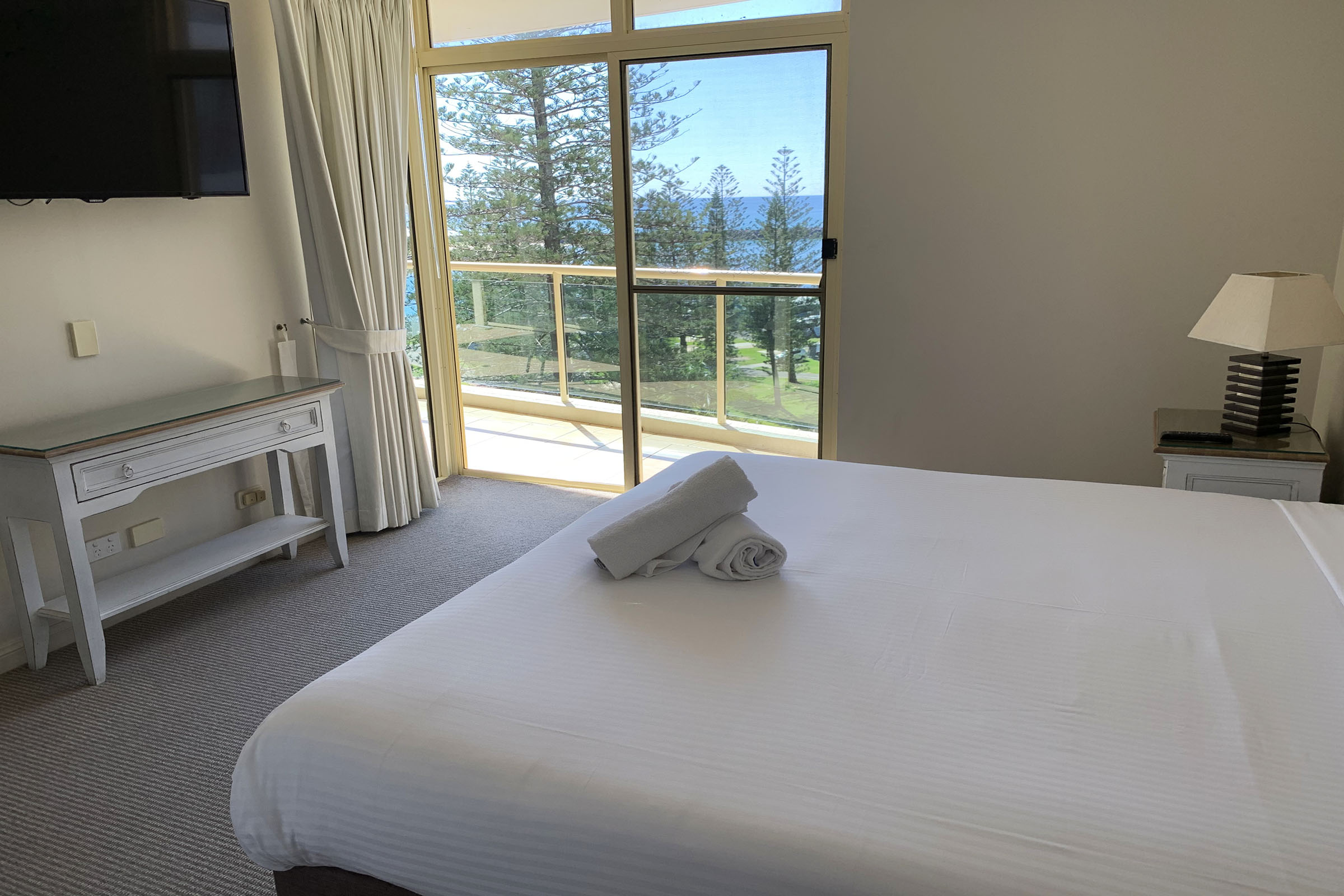 Two Bedroom Accessible Apartment Water View Northpoint Apartments