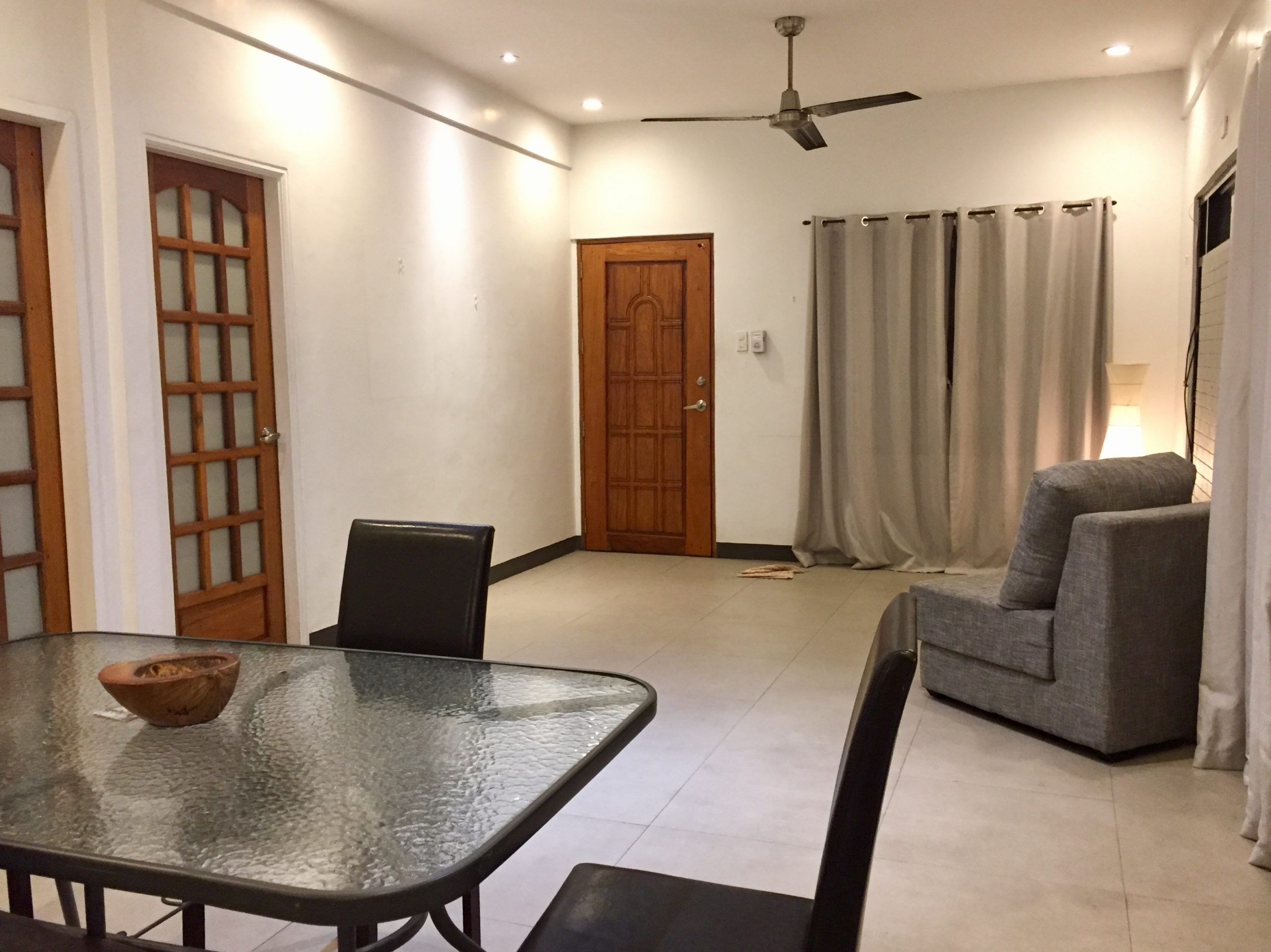 Renovated 3BR penthouse for rent 90sqm North Road Cubao Apartments