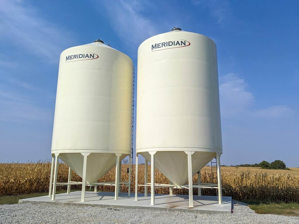 Meridian 1630MP Hopper Bin North Star Ag