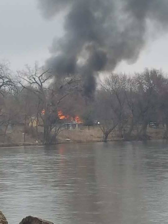 DEVELOPING House Burns, Ammo Explodes at House Near Monticello North