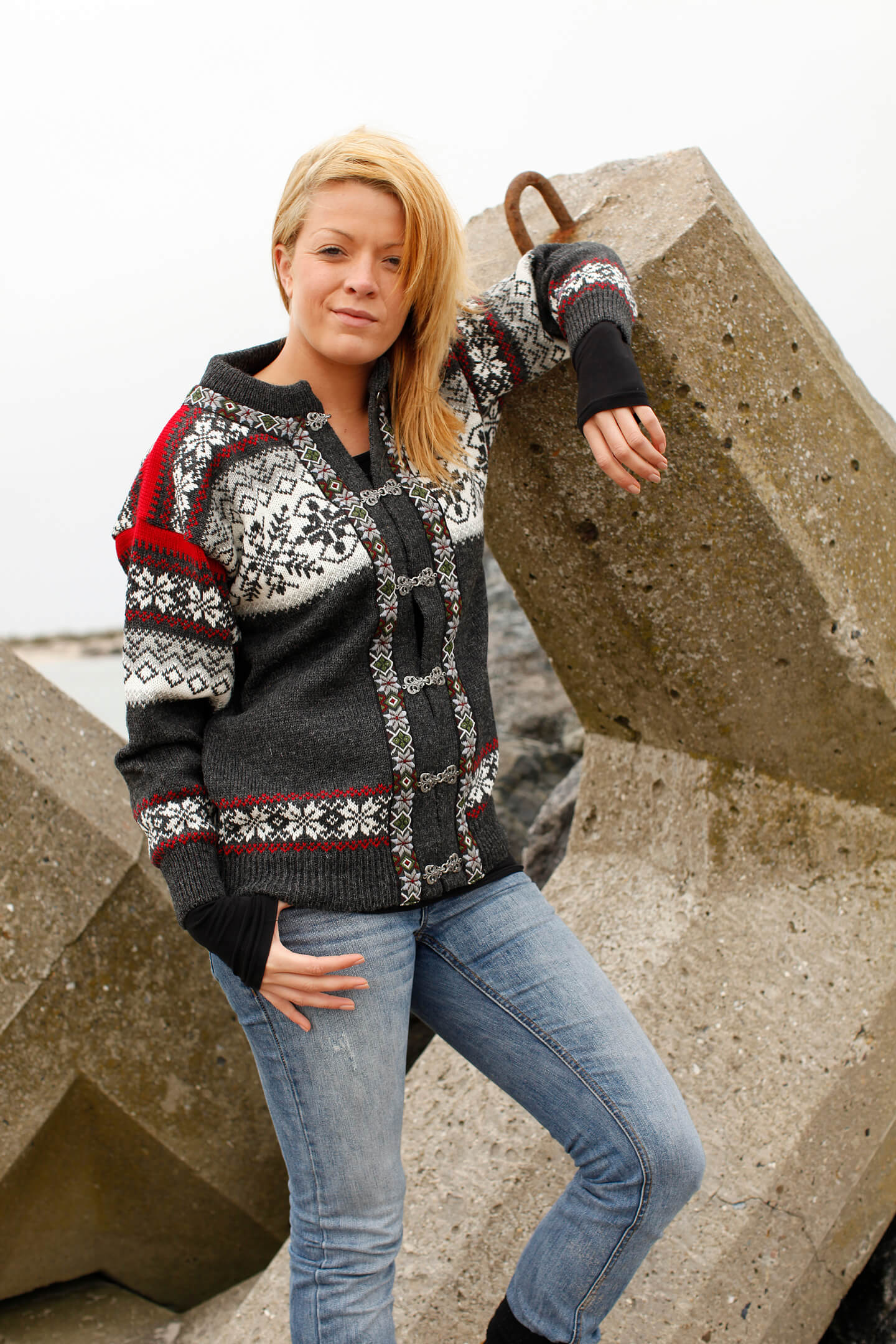 Norwegische Strickjacke aus reine KammgarnWolle echten Zinnöse