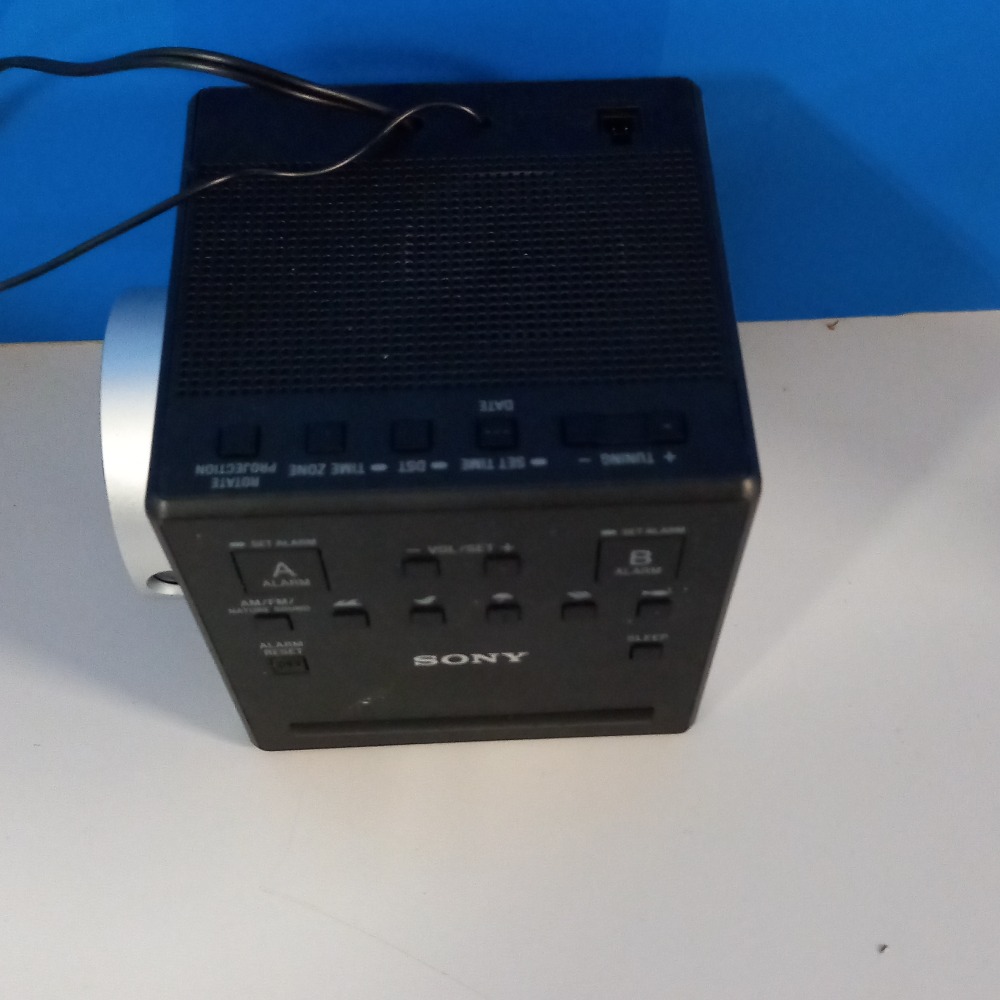 Sony ICFC1PJ.CEK Clock Radio with Time Projector Black/Silver Own4Less