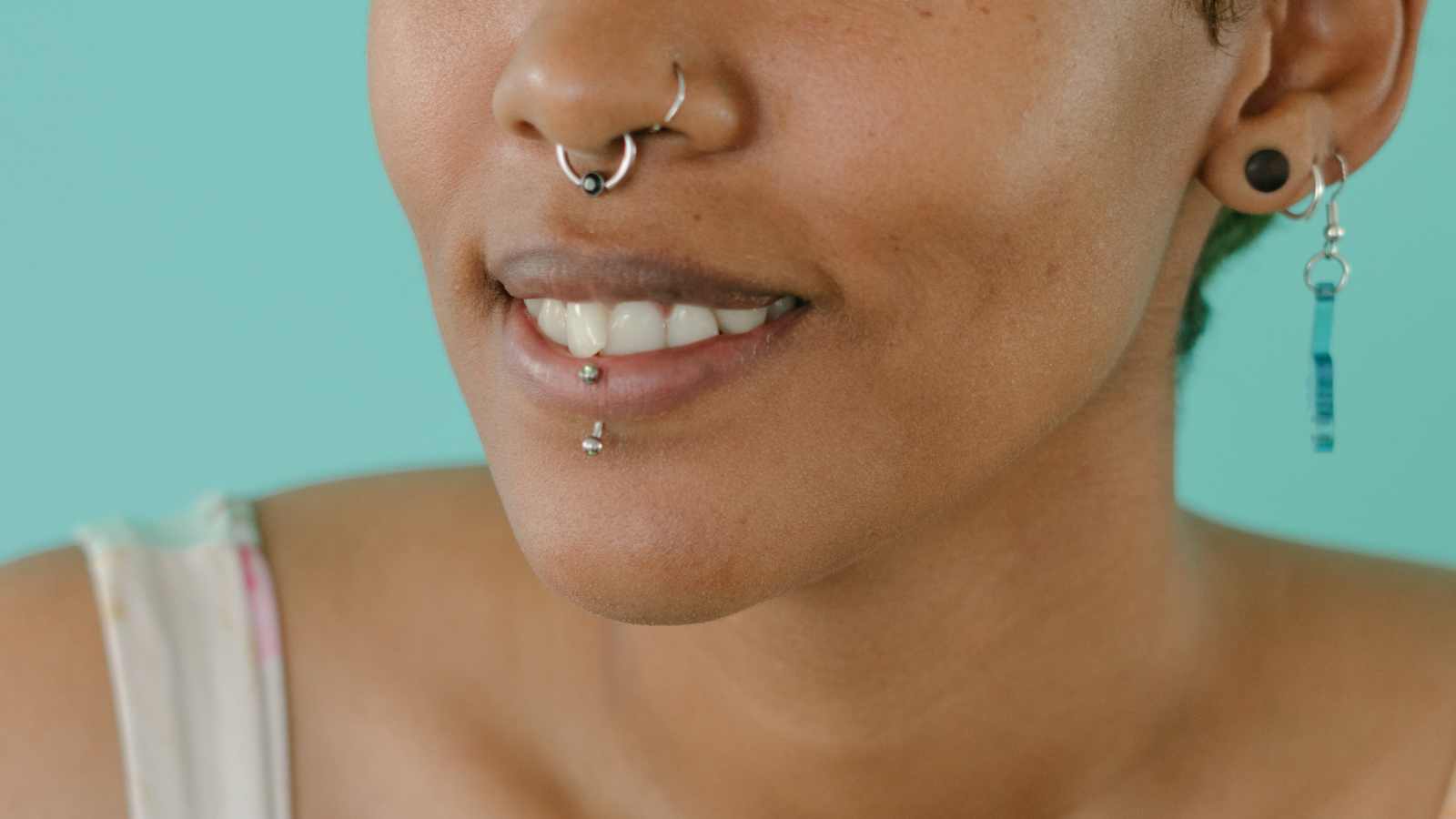 Which Side of My Nose Should I Pierce? Top Tips & Advice Nose Rings Guide