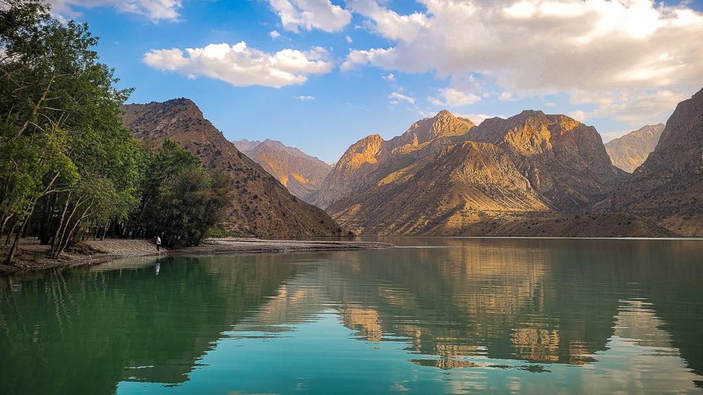 Is Iskanderkul Lake in Tajikistan Worth Visiting?