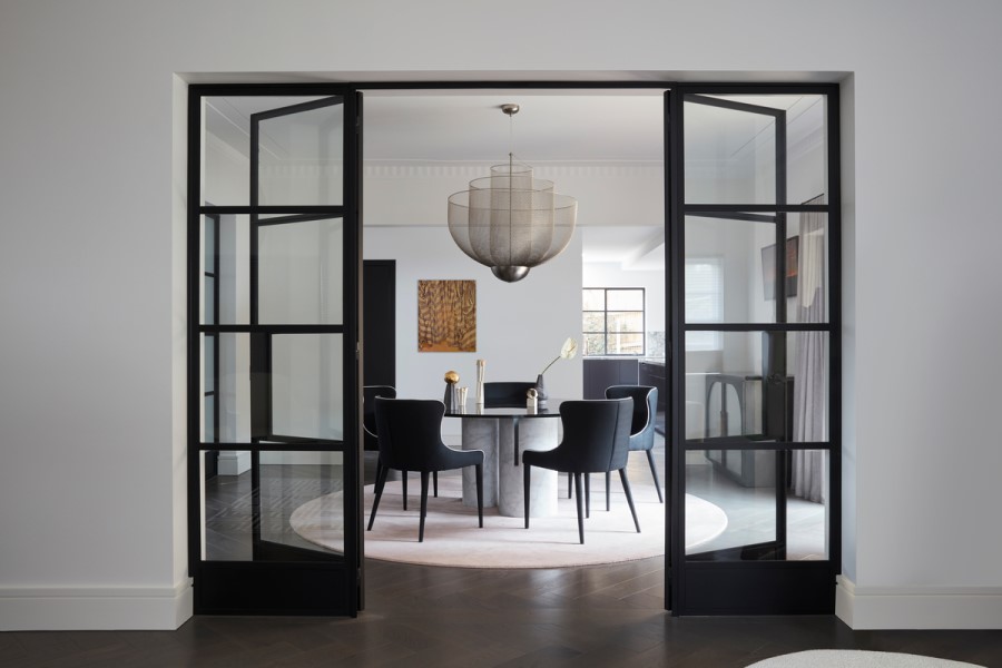 A Restoration of a Heritage Art Deco House by Riofrio Carroll Architects