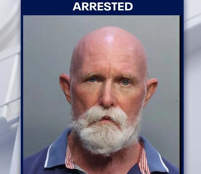 Detienen en México a John Pyle sospechoso por posesión de pornografía