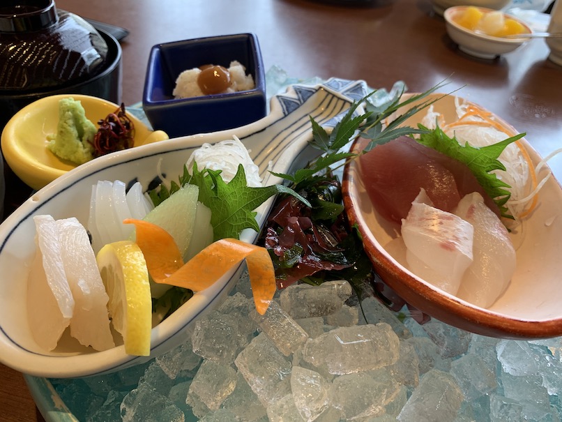 おばんざいが食べ放題の魚太郎・蔵のまち テキメモ